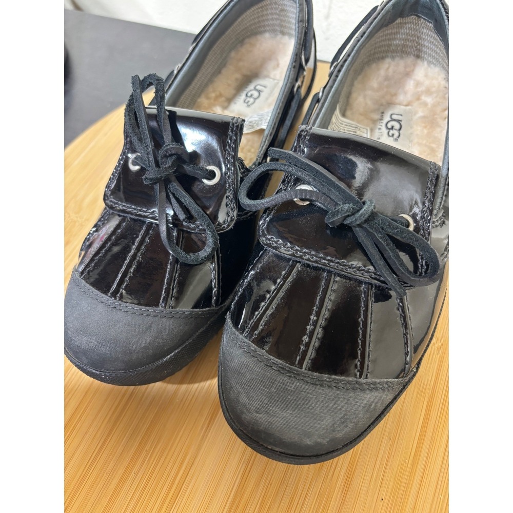 UGG Ashdale Loafers 7.5 Black Patent Leather Shearling Duck Boat Shoes 1901 - Picture 8 of 8